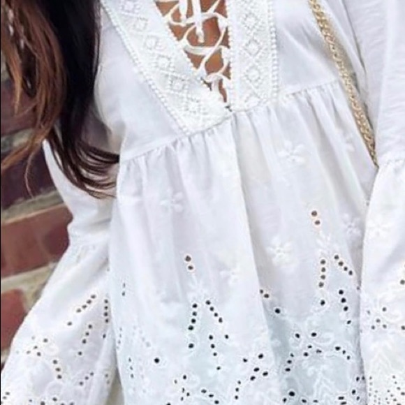 ‼️ONLY M LEFT Eyelet Bohemian Hobo Top‼️ - Picture 4 of 8